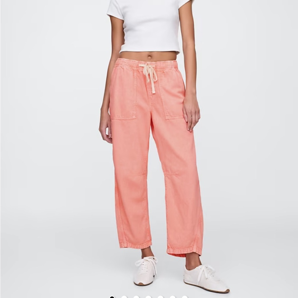 Gap Factory Mid Rise SuperSoft Pull-On Barrel Jeans